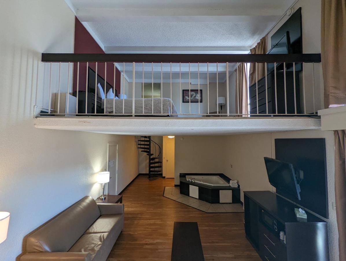 Red Roof Inn Plus+ Wichita East מראה חיצוני תמונה