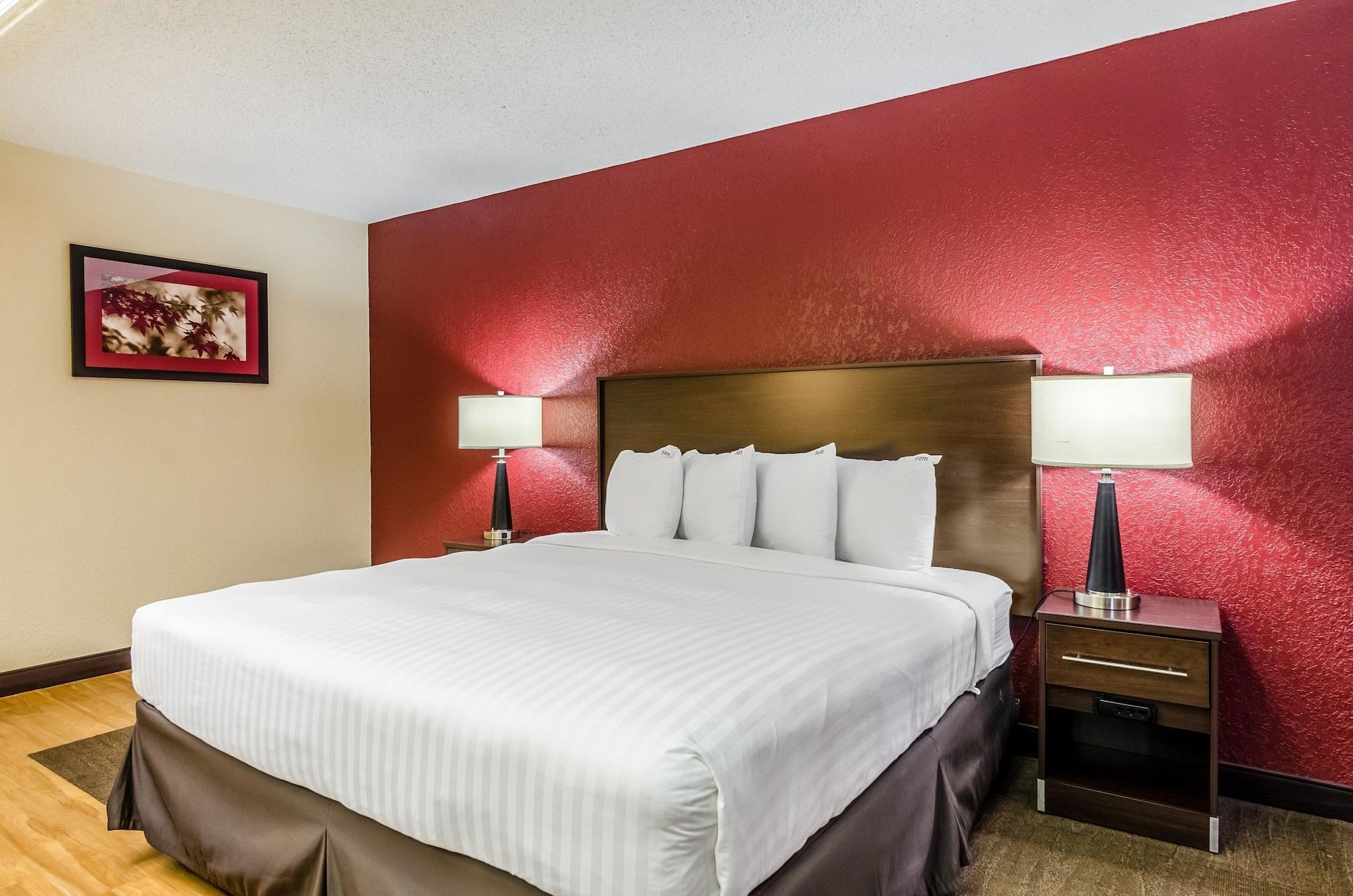 Red Roof Inn Plus+ Wichita East מראה חיצוני תמונה